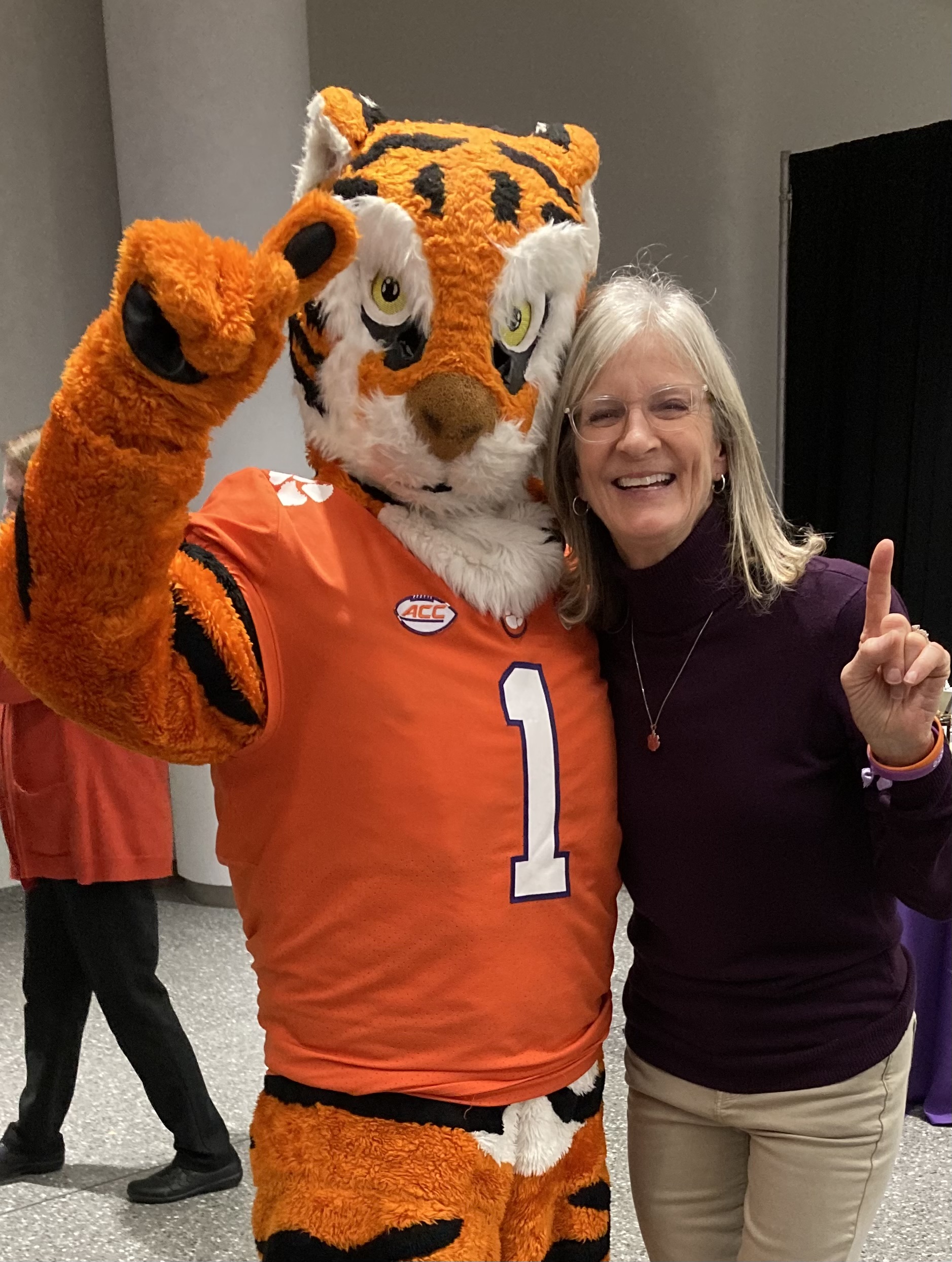 Donor Spotlight: Kathy Hunter – Clemson Libraries